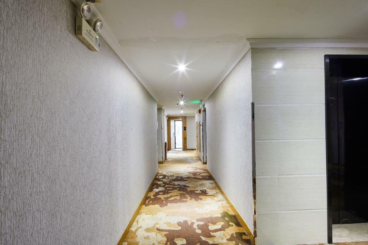 Insail Hotels  Kanton Exterior foto
