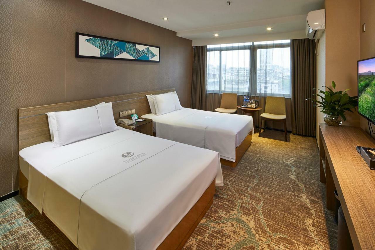 Insail Hotels  Kanton Exterior foto